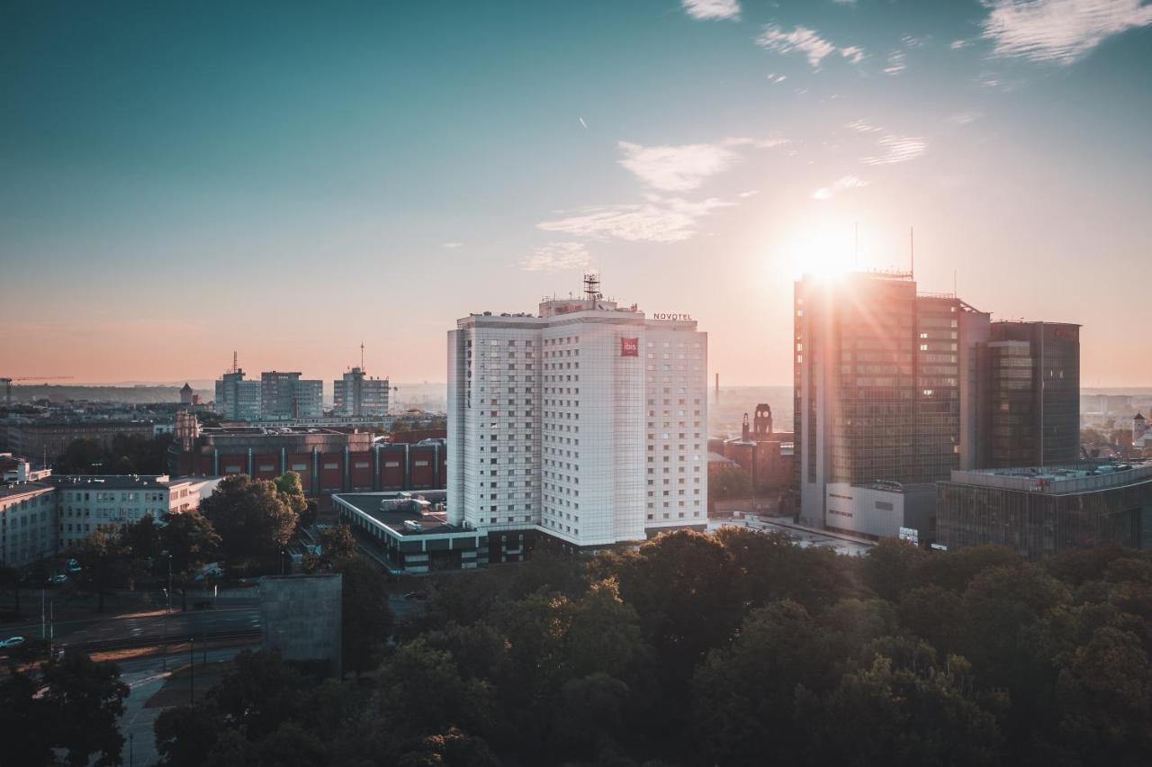 Ibis Poznan Centrum Hotell Exteriör bild